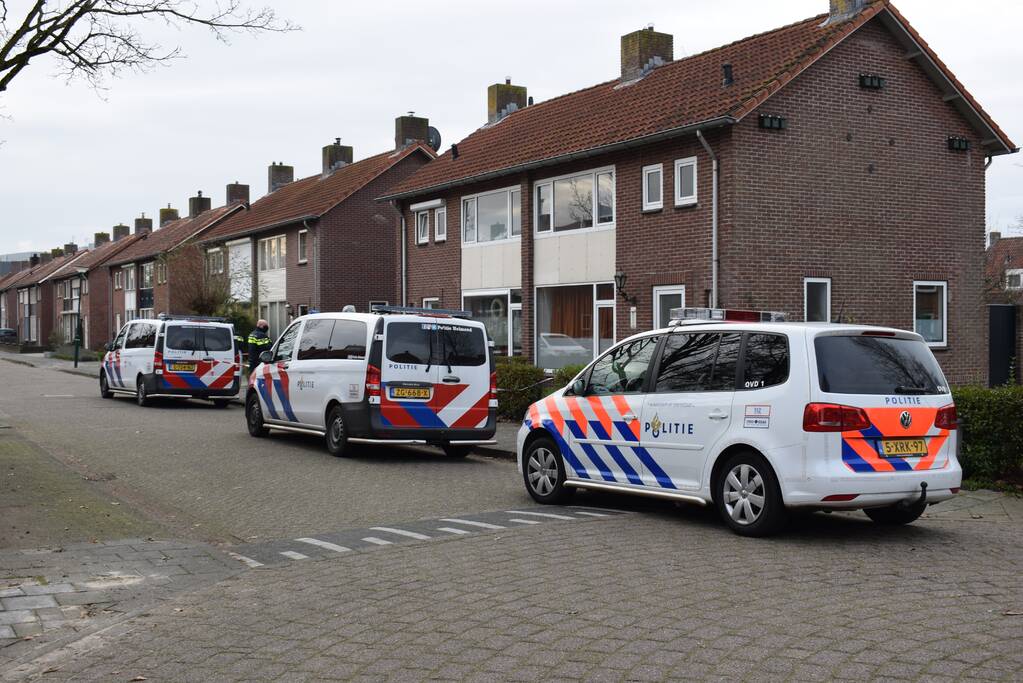 Bewoner overvallen in woning