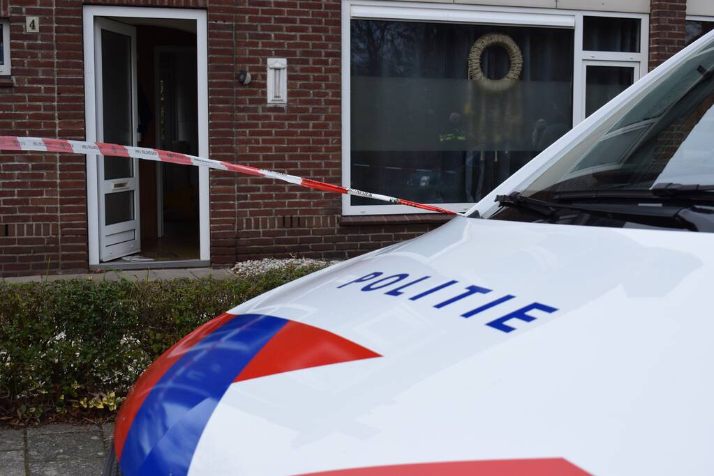 Bewoner overvallen in woning