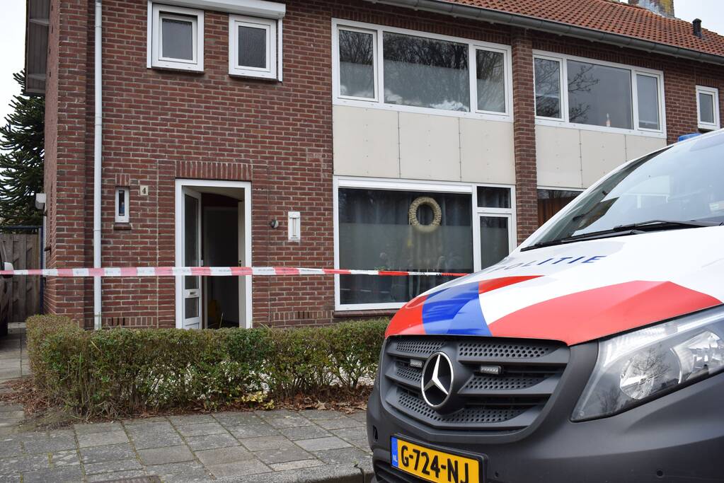 Bewoner overvallen in woning