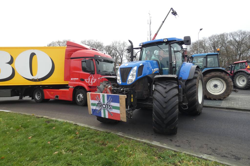 Distributiecentrum Jumbo geblokkeerd door boeren