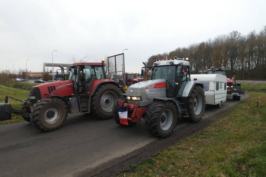 Distributiecentrum Jumbo geblokkeerd door boeren