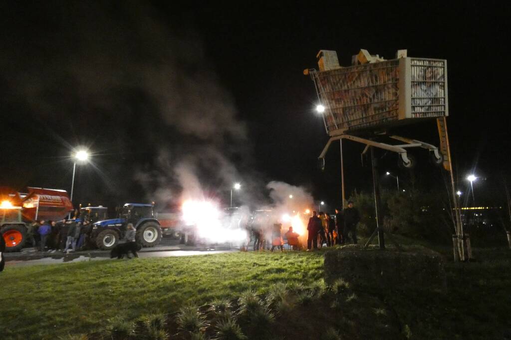 Distributiecentrum Jumbo geblokkeerd door boeren