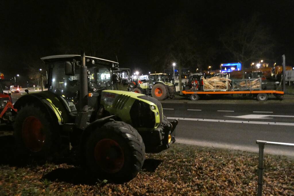 Distributiecentrum Jumbo geblokkeerd door boeren