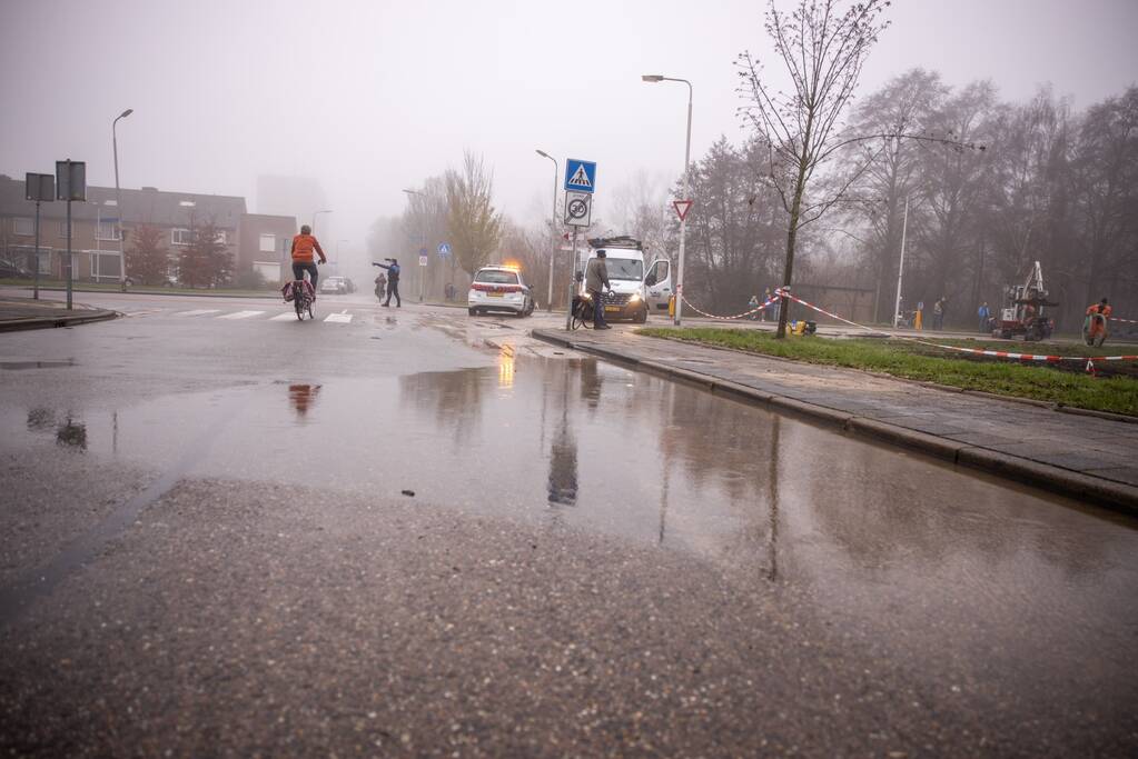 Flink waterballet na gesprongen leiding