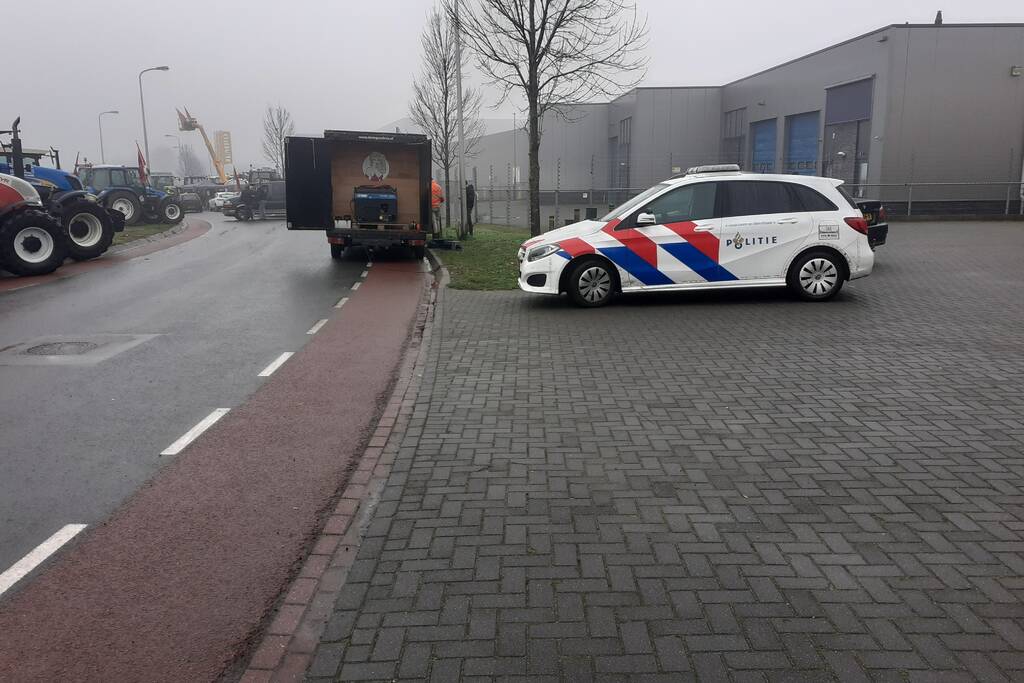 Boze boeren blokkeren Jumbo distributiecentrum