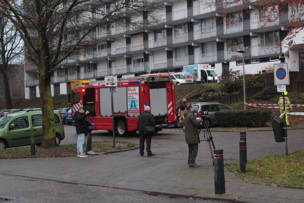 Hulpdiensten massaal ingezet voor flat