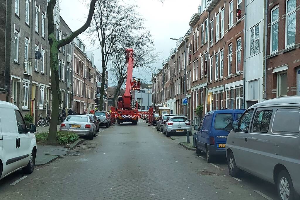 Persoon van dak gehaald