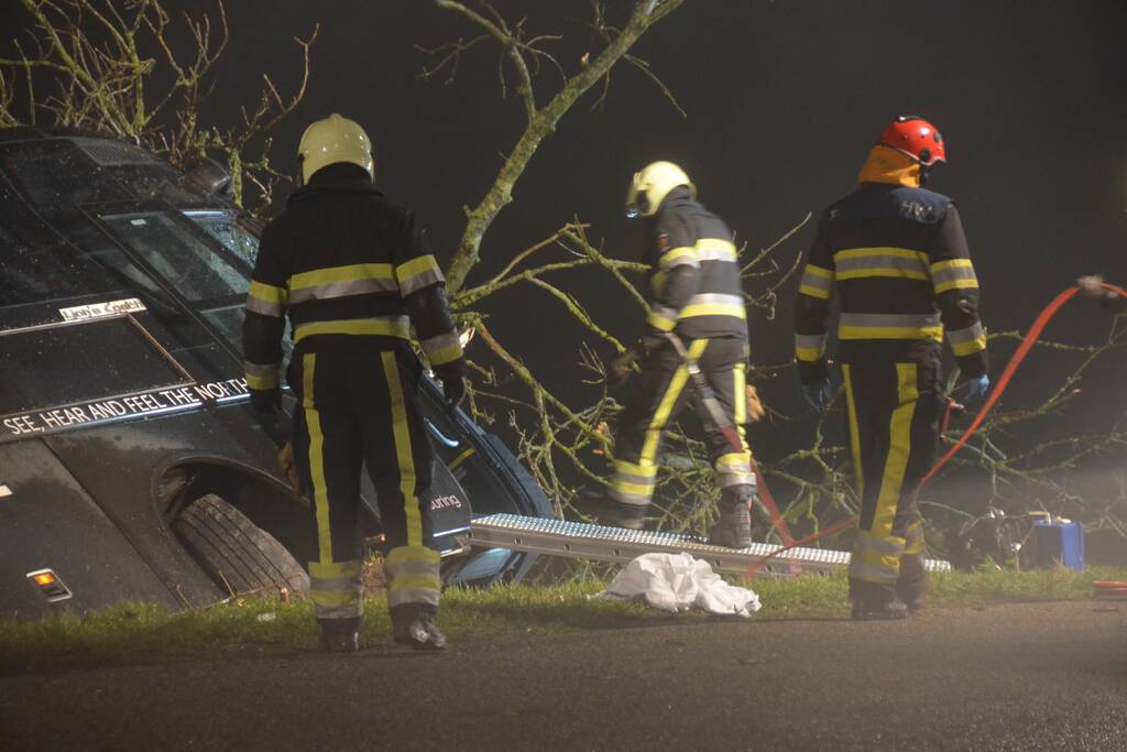 Chauffeur Arriva touringcar overleden bij crash