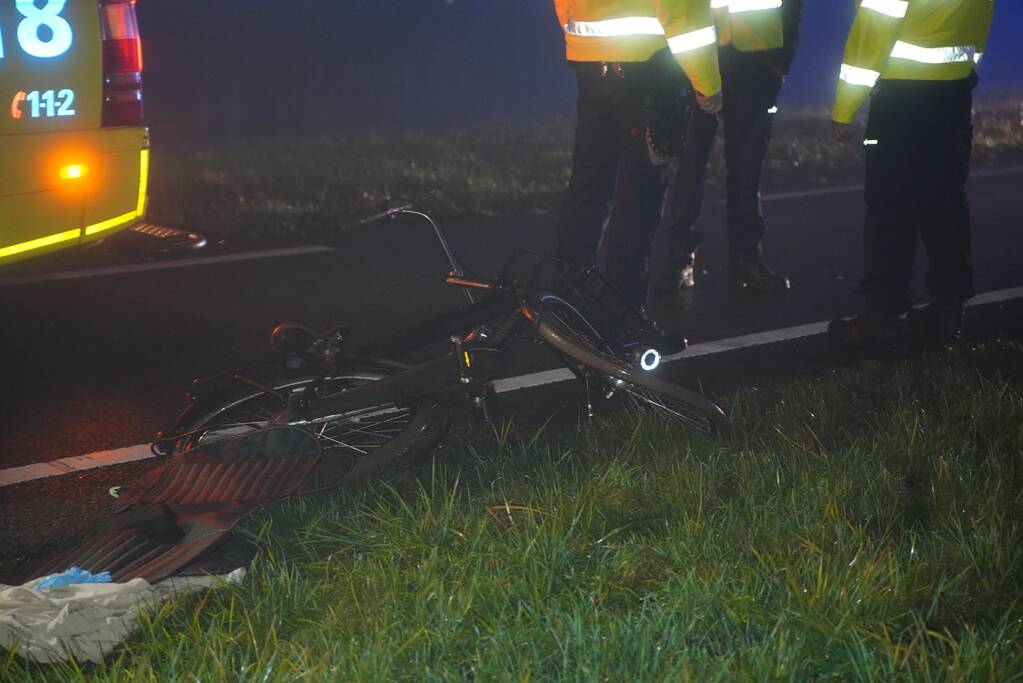 Fietser zwaargewond bij aanrijding met auto