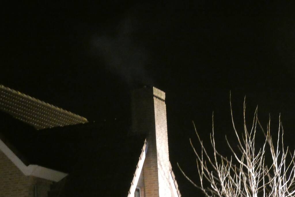 Schoorsteen geveegd na brand