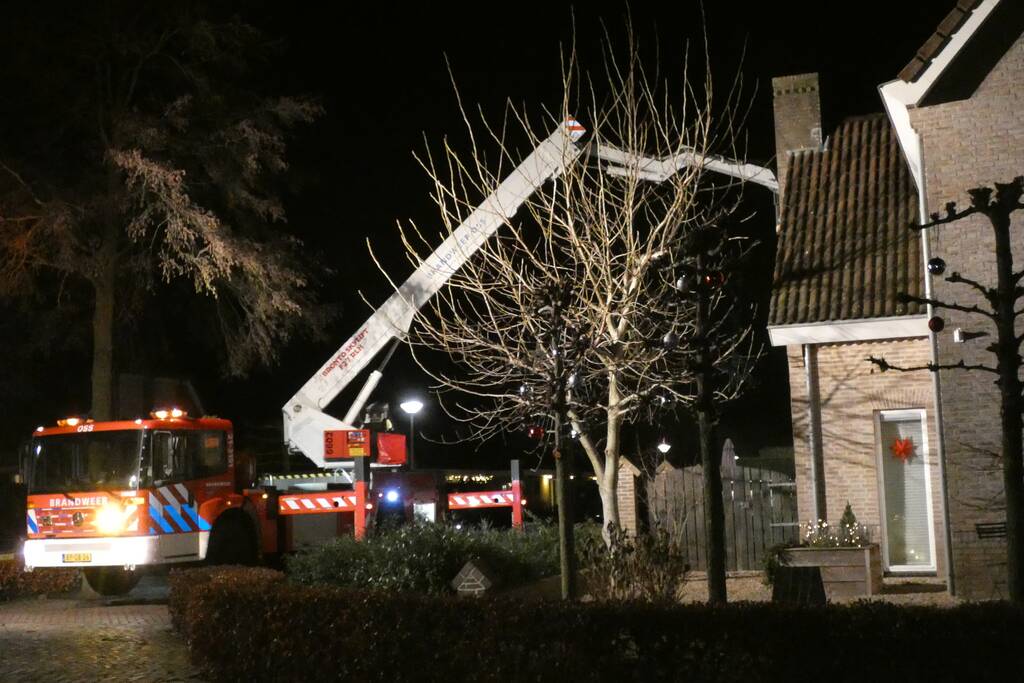 Schoorsteen geveegd na brand