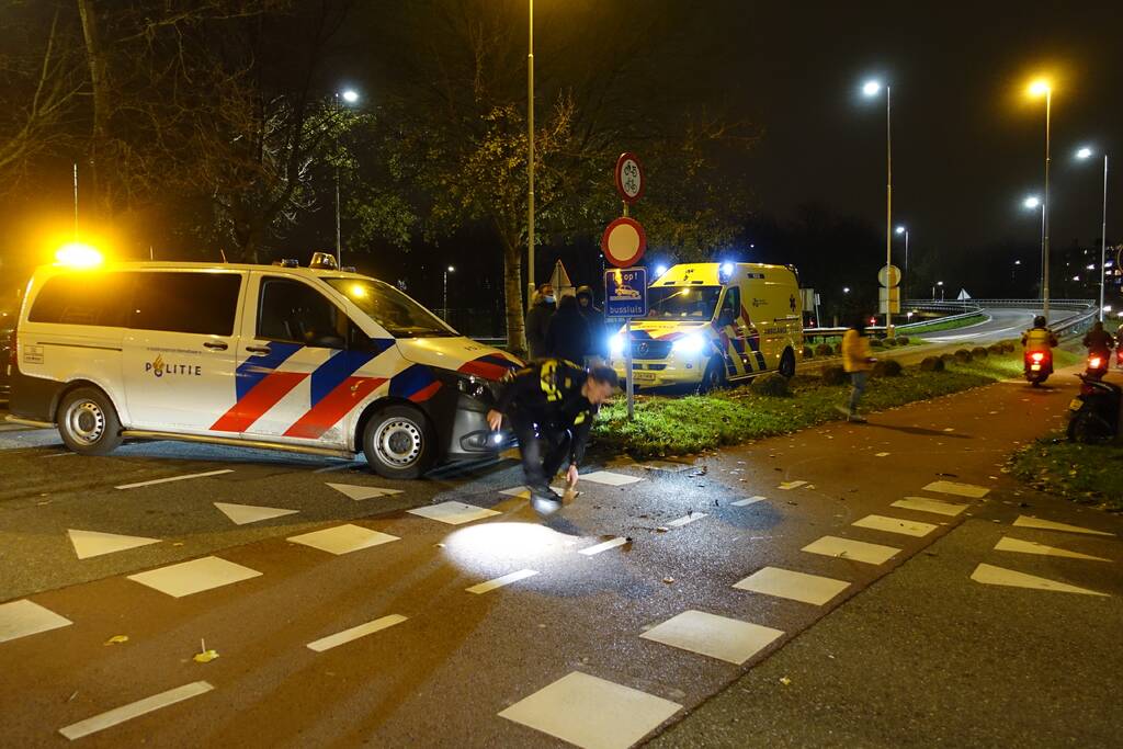 Scooterrijder gewond bij botsing met auto