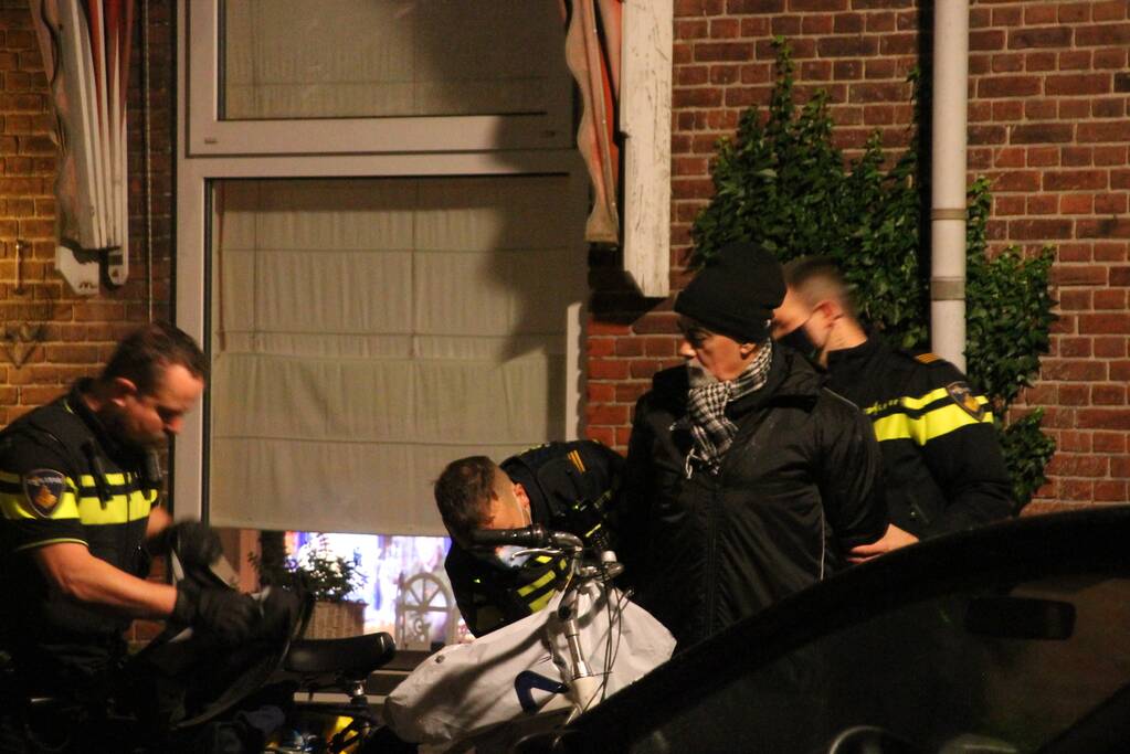 Verdachte aangehouden voor mogelijk vuurwapenbezit