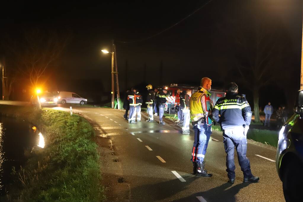 Auto te water geraakt