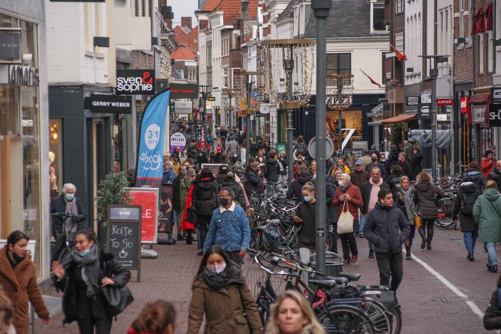 Enorme drukte in binnenstad na aankondiging sluiting winkels
