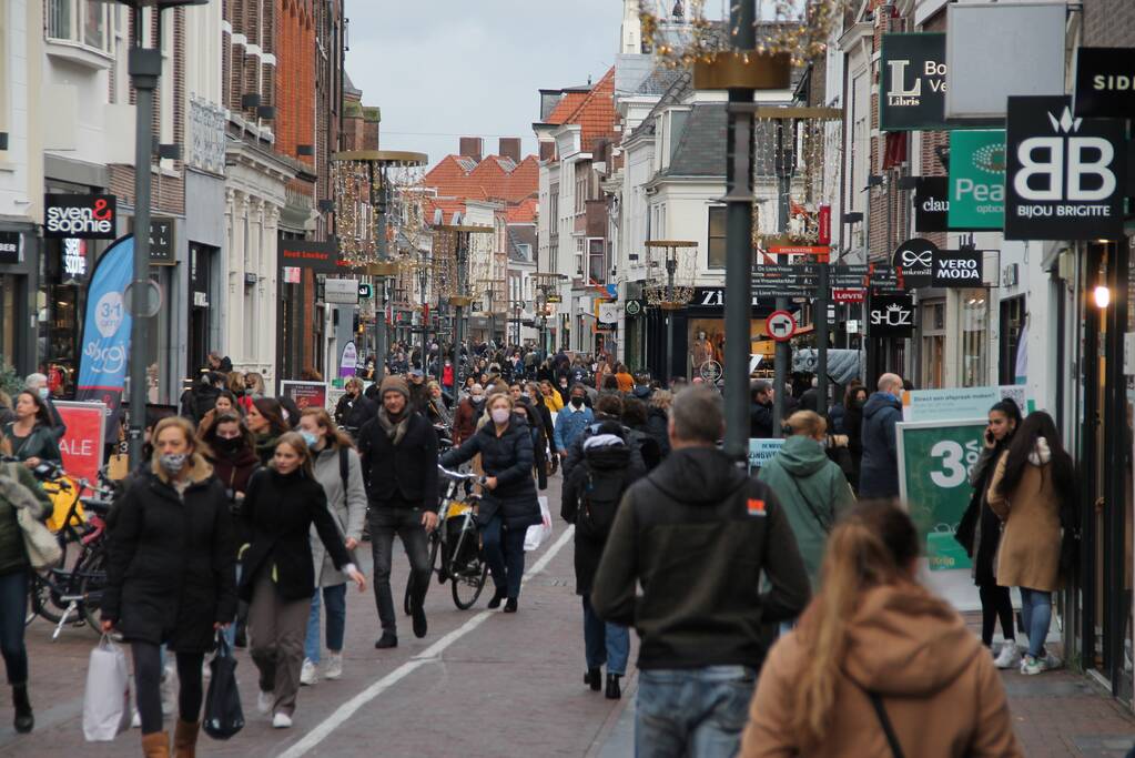 Enorme drukte in binnenstad na aankondiging sluiting winkels