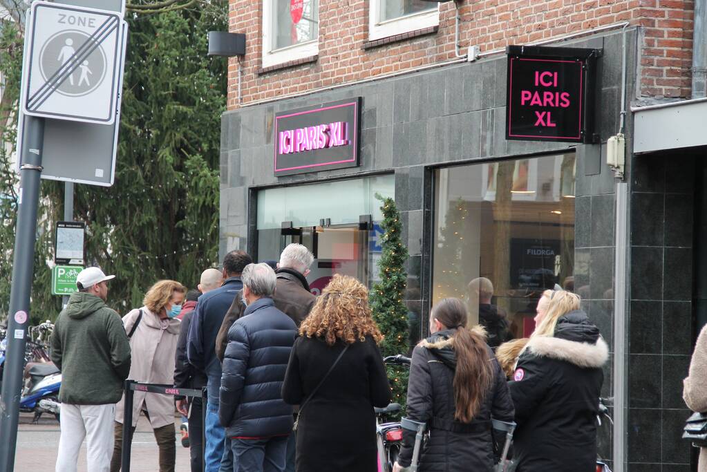 Enorme drukte in binnenstad na aankondiging sluiting winkels