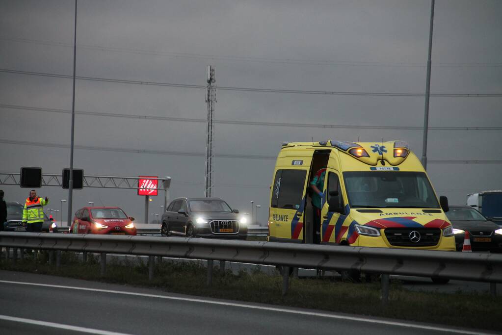 Flinke vertraging door aanrijding op snelweg
