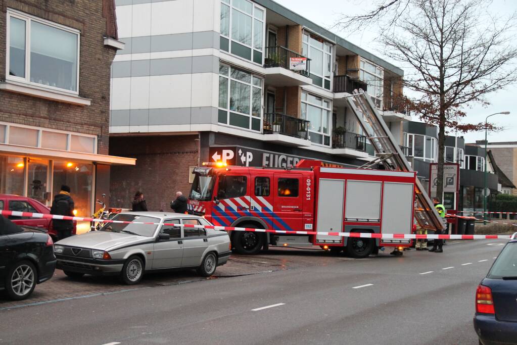 Brand in autogarage snel geblust