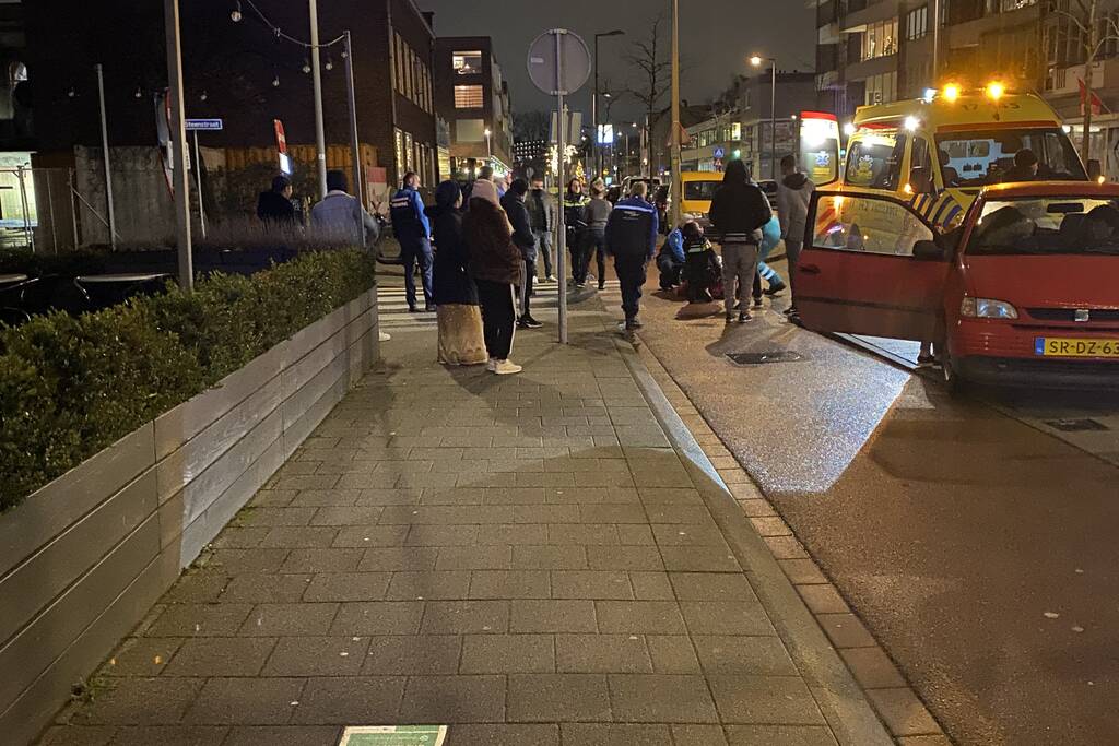 Fietser gaat hard onderuit en raakt gewond
