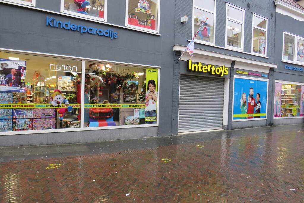 Lege winkelstraten in het centrum