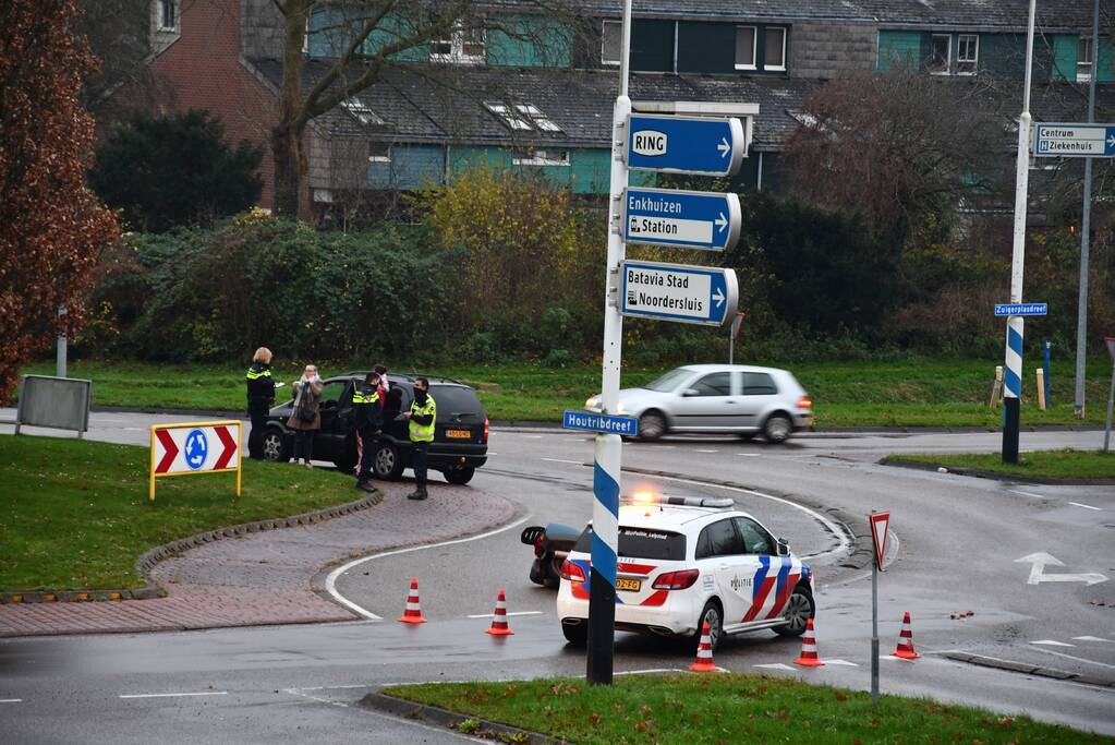 Aanrijding tussen auto en motor