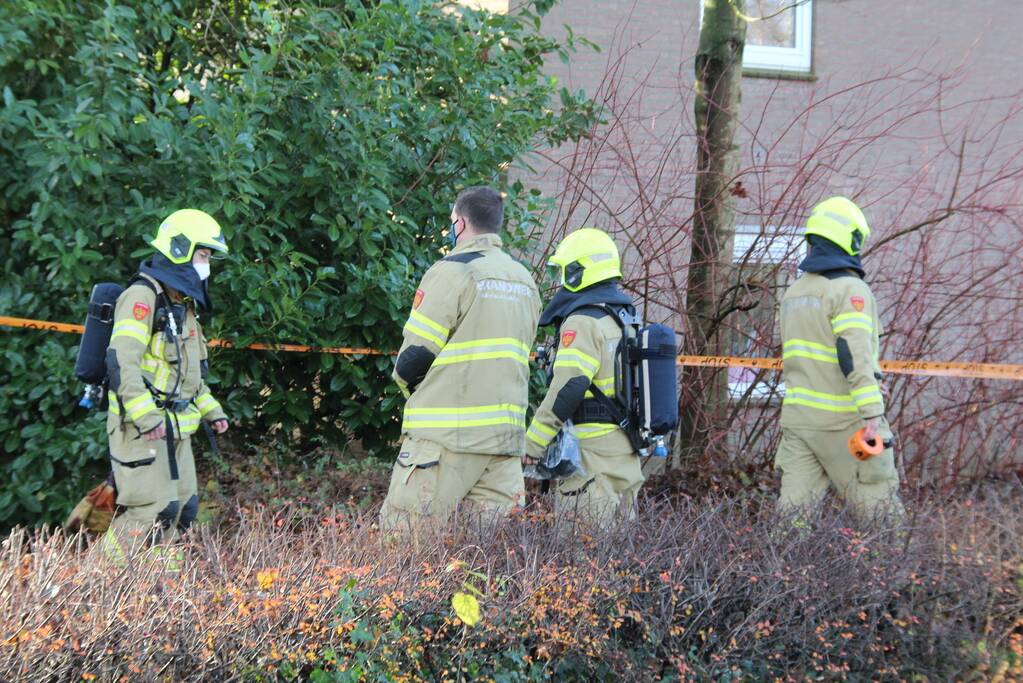Brandweer doet onderzoek naar melding gaslucht