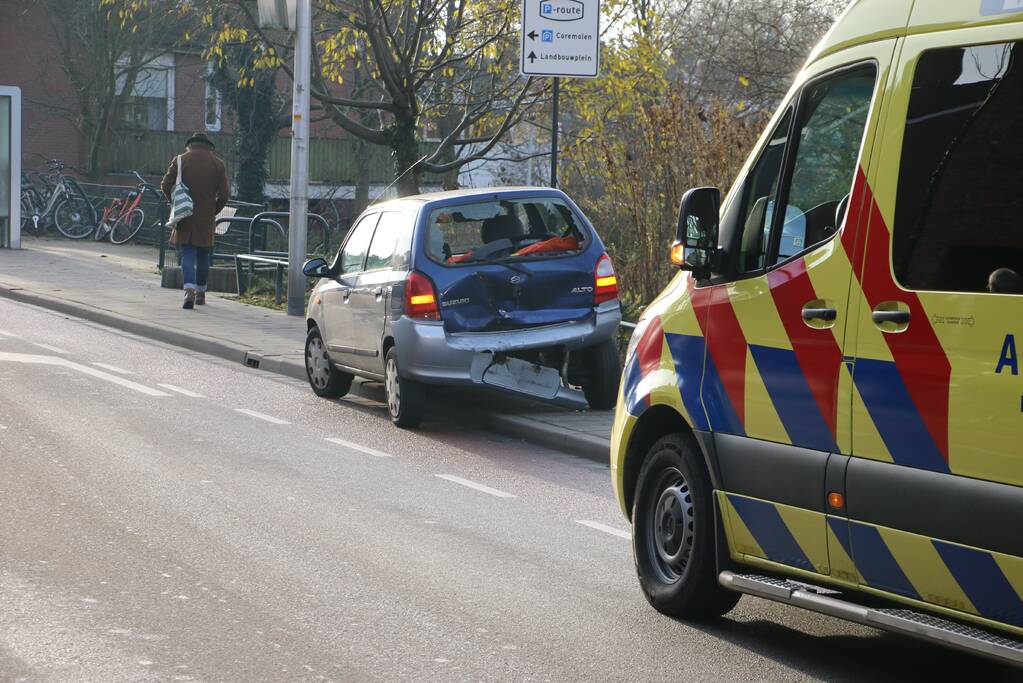 Schade na kop-staart aanrijding