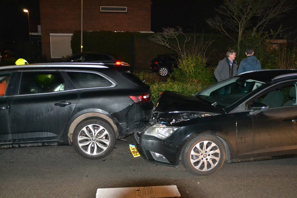 Flinke schade bij ongeval voor zebrapad