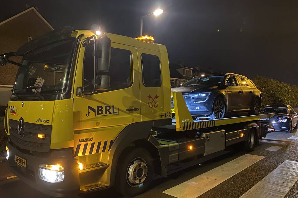 Flinke schade bij ongeval voor zebrapad