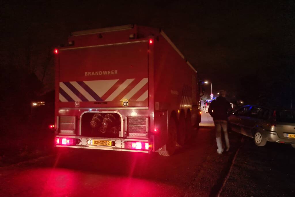 Flinke brand in houten chalet