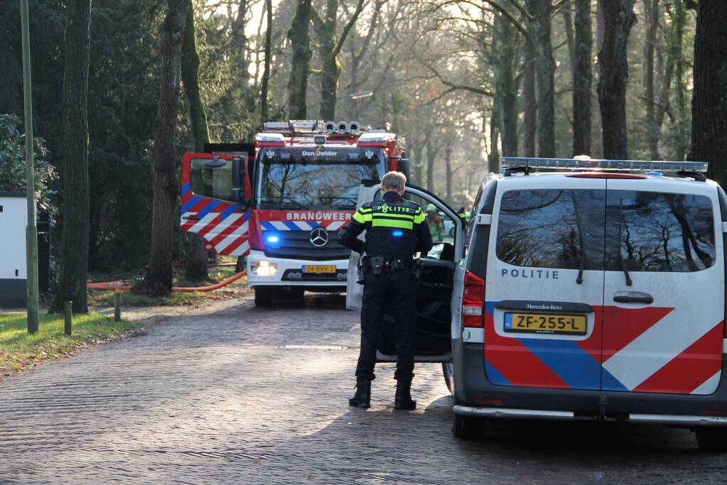 Veel rook bij brand in carport