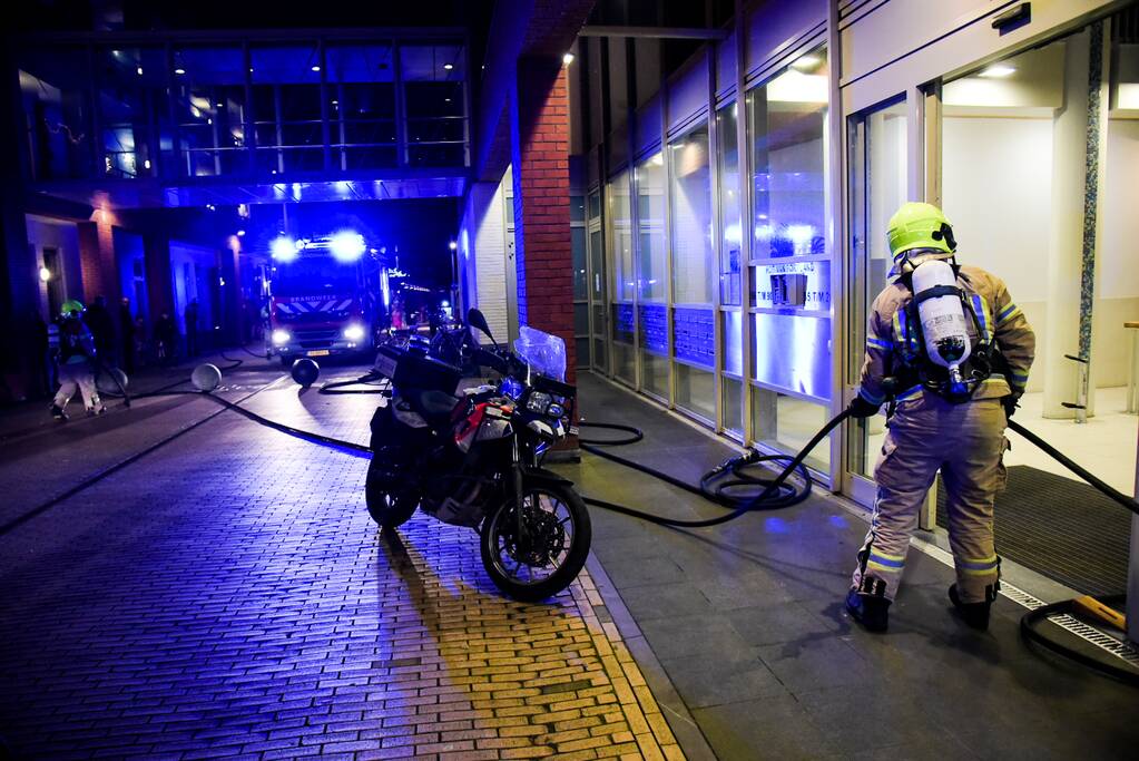 Gewonde bij brand in appartementencomplex