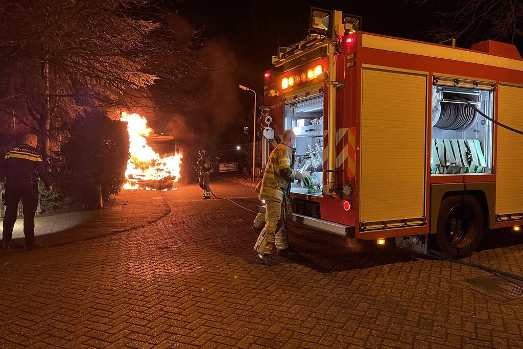 Camper verwoest door brand