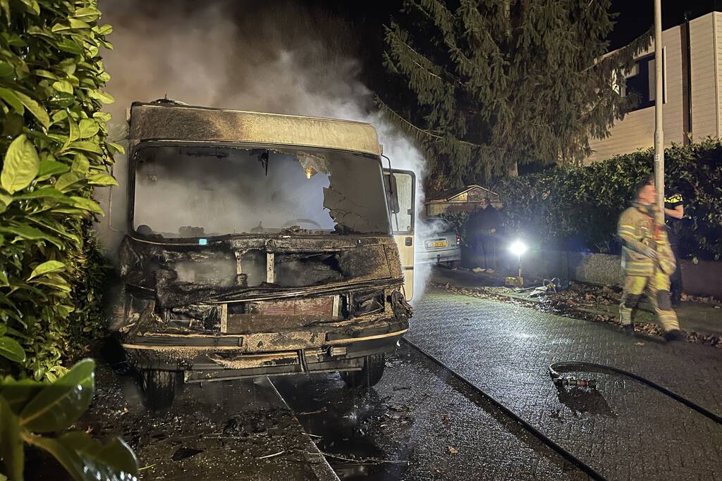 Camper verwoest door brand