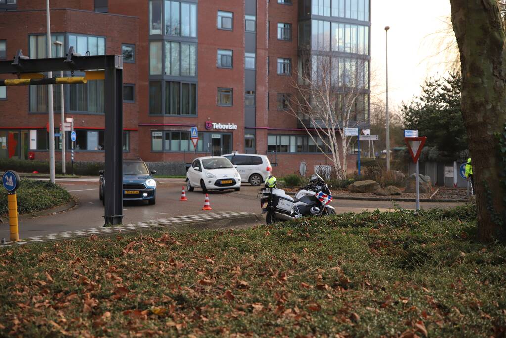 Verkeersongeval op rotonde