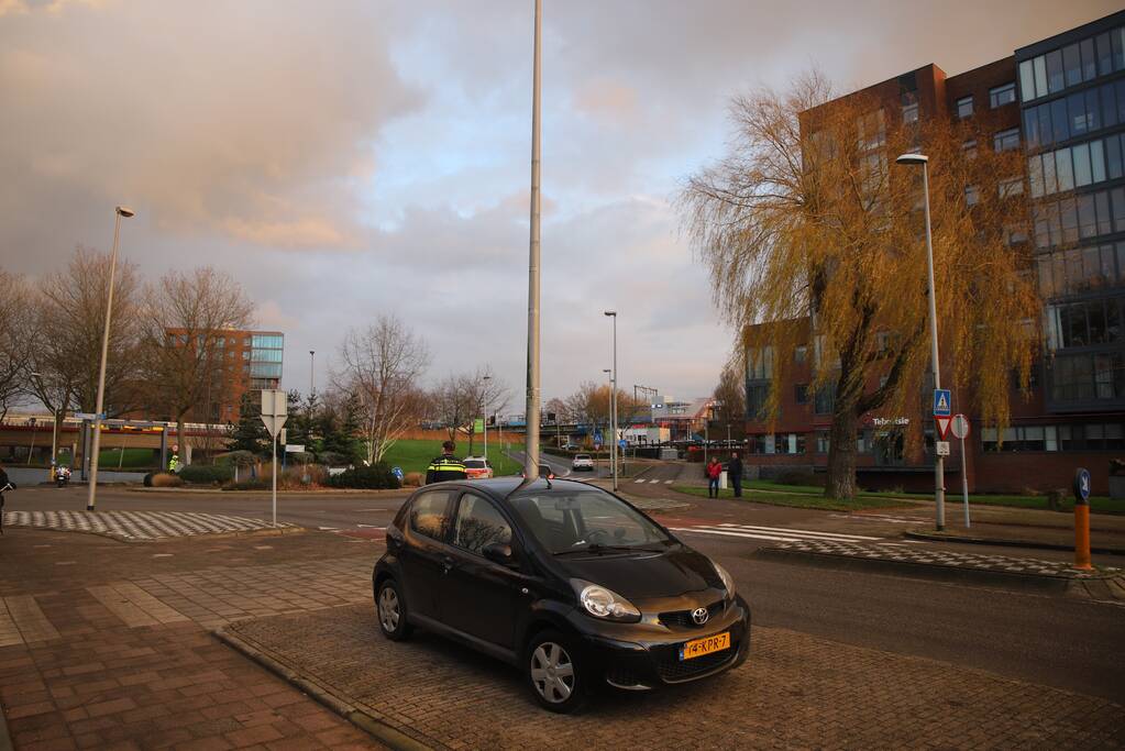 Verkeersongeval op rotonde