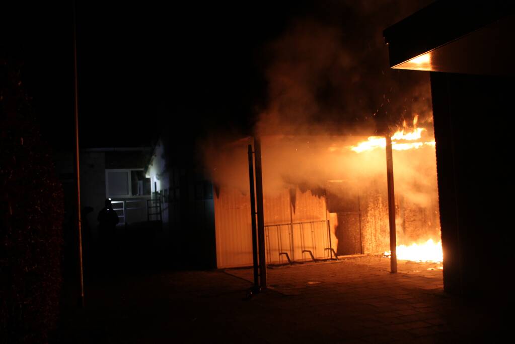 Schuur verwoest door brand
