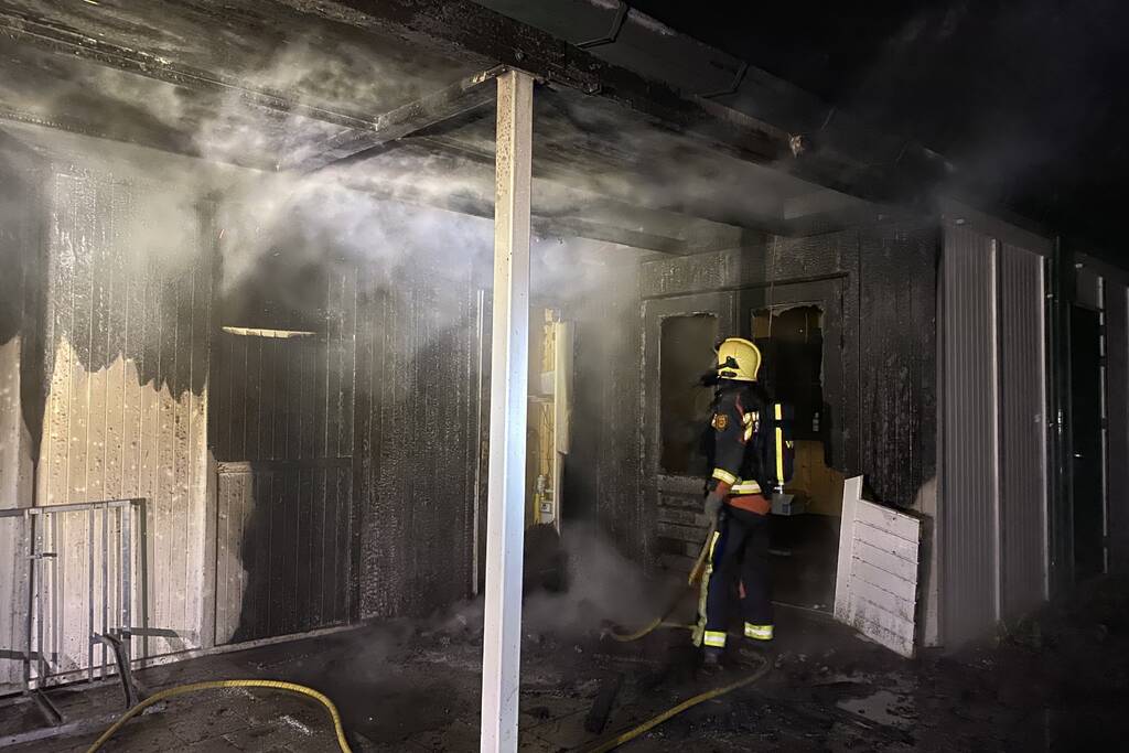Schuur verwoest door brand