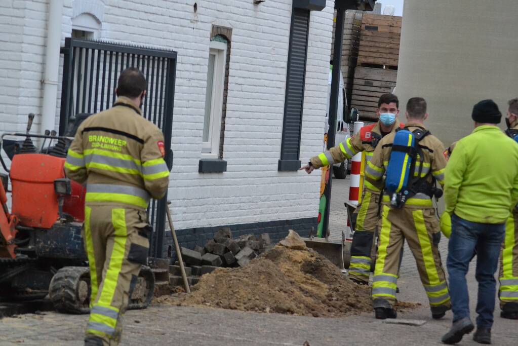 Gasleiding geraakt bij graafwerkzaamheden