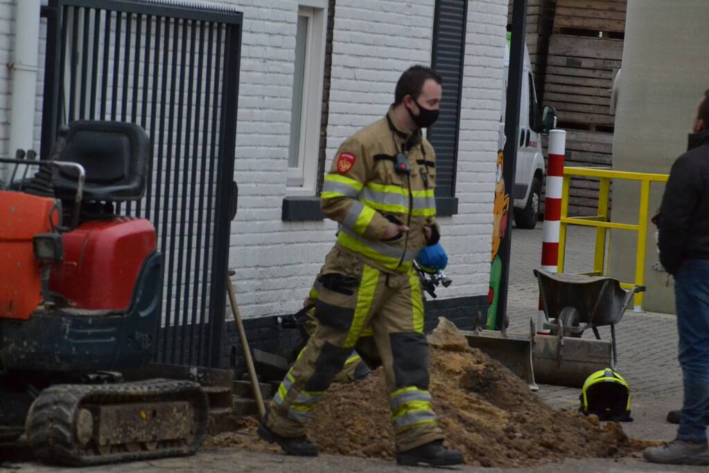 Gasleiding geraakt bij graafwerkzaamheden