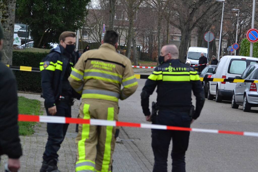 Straat afgesloten door gaslekkage in woning
