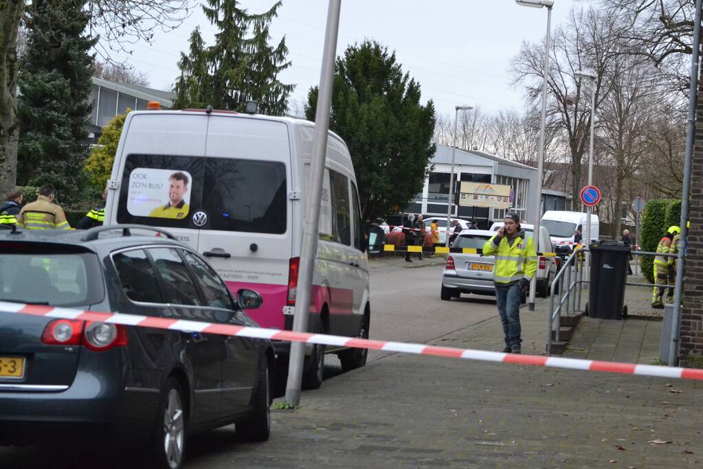 Straat afgesloten door gaslekkage in woning
