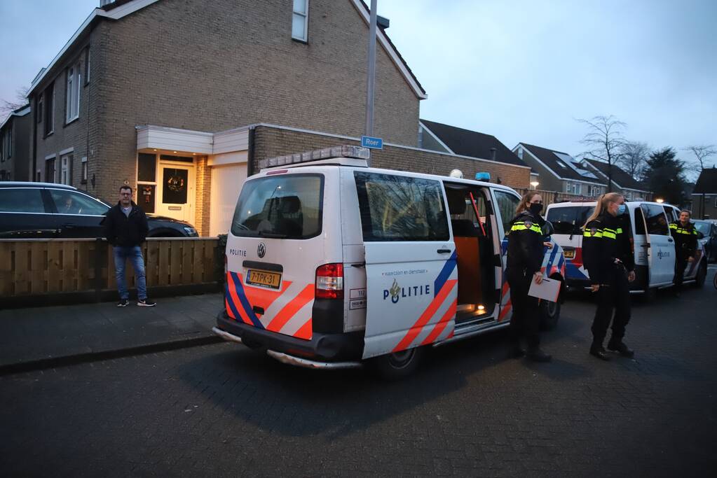 Appartementencomplex vol rook door brand