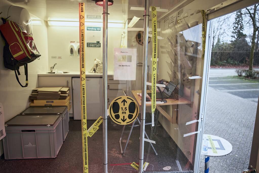 Ruim 240 personen getest in GGD-coronatestbus