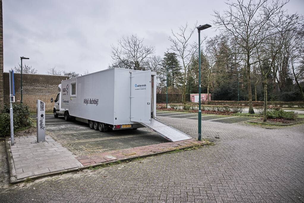 Ruim 240 personen getest in GGD-coronatestbus