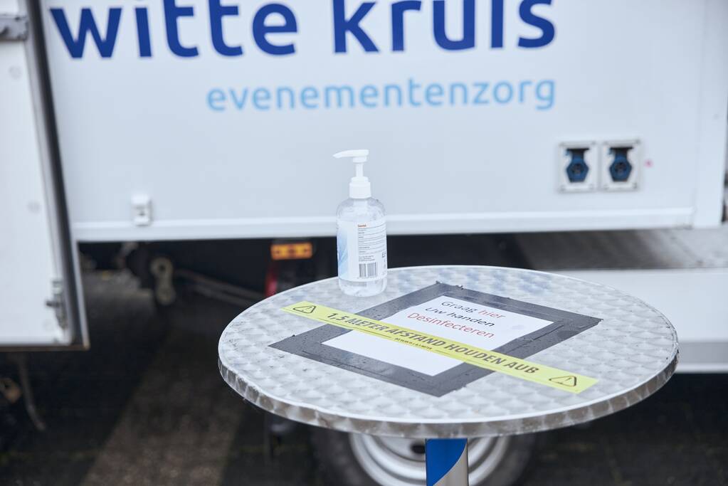 Ruim 240 personen getest in GGD-coronatestbus