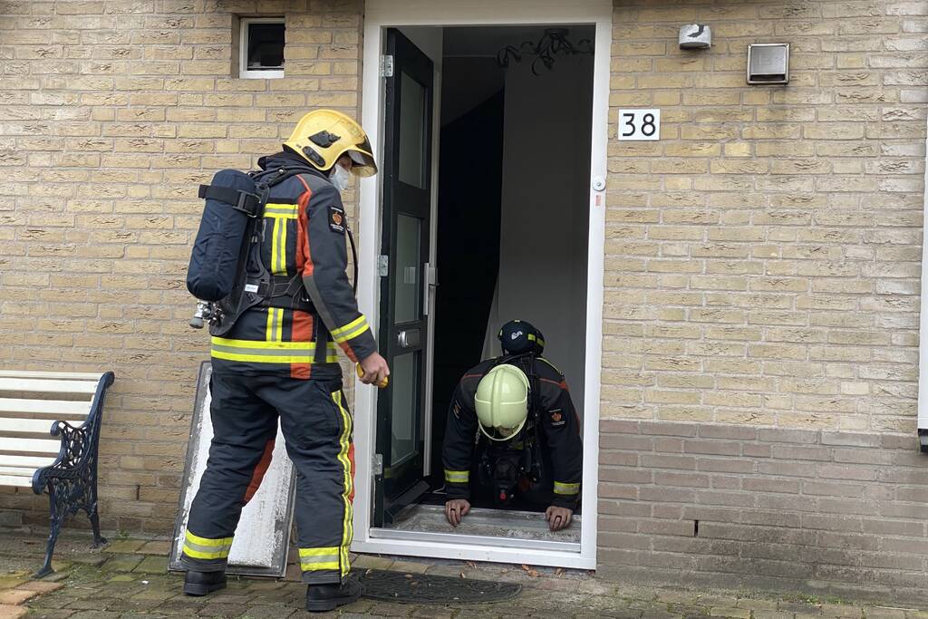 Bewoners ruiken vreemde lucht in huis