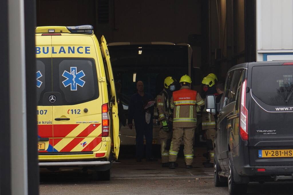 Explosie in loods Touringcarbedrijf Van Oeveren