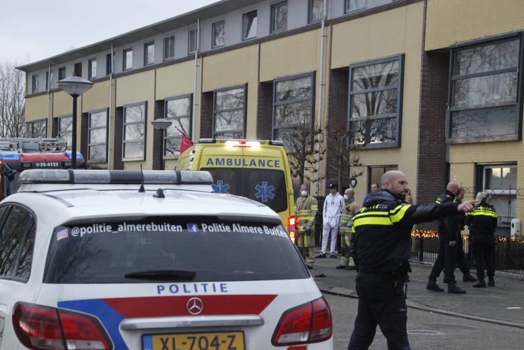 Vrouw gewond na val in woning